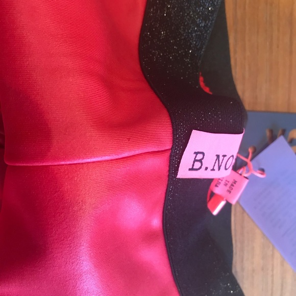 B. Nosy red faux leather girls leggings 5T - Picture 4 of 6